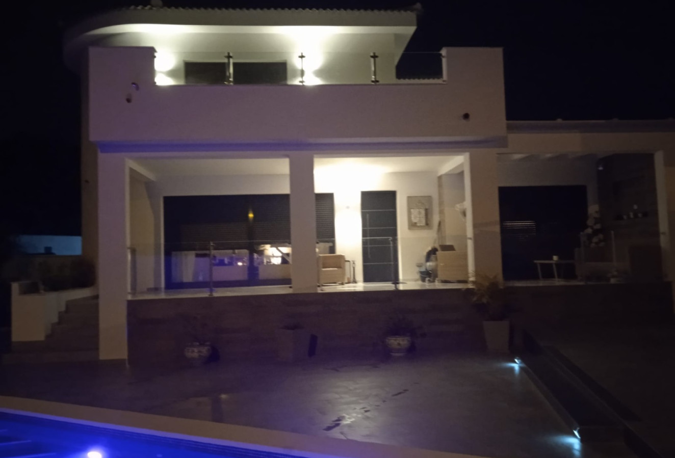 Reventa - Villa - Ciudad Quesada - Central Quesada