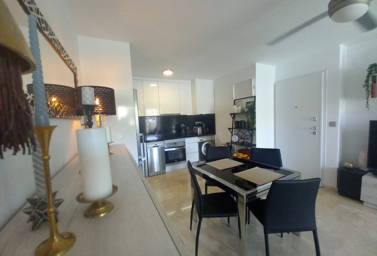 Reventa - Apartamento / piso - Campoamor