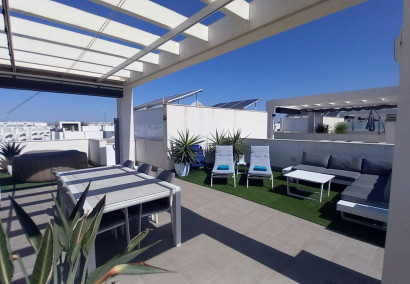 Resale - Penthouse - El Raso