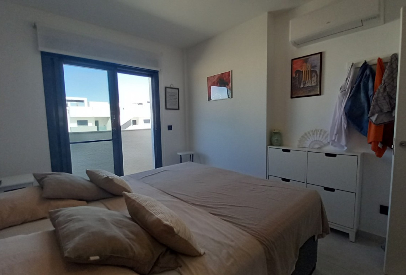 Resale - Penthouse - El Raso