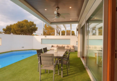 Reventa - Villa - Orihuela Costa - Mil Palmeras