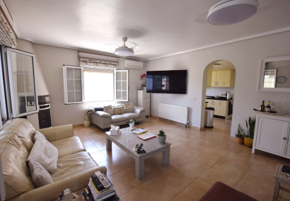 Reventa - Villa - Ciudad Quesada - Central Quesada