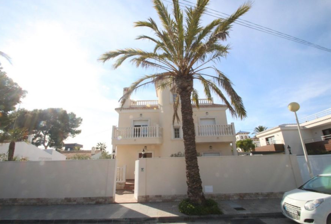 Reventa - Villa - Orihuela Costa - Cabo Roig