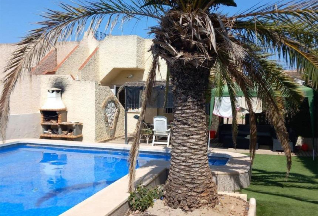 Reventa - Villa - Torrevieja - Los altos