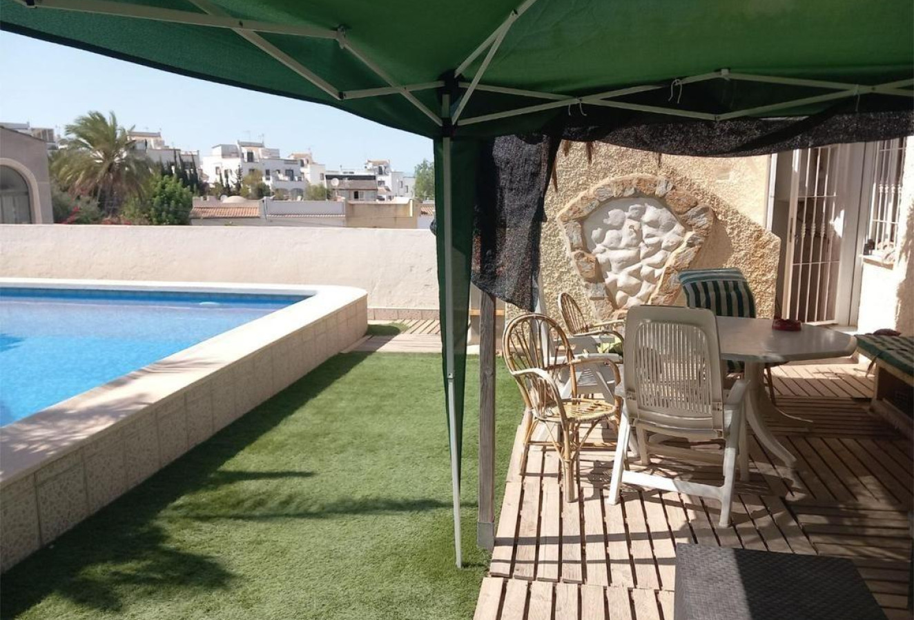 Reventa - Villa - Torrevieja - Los altos