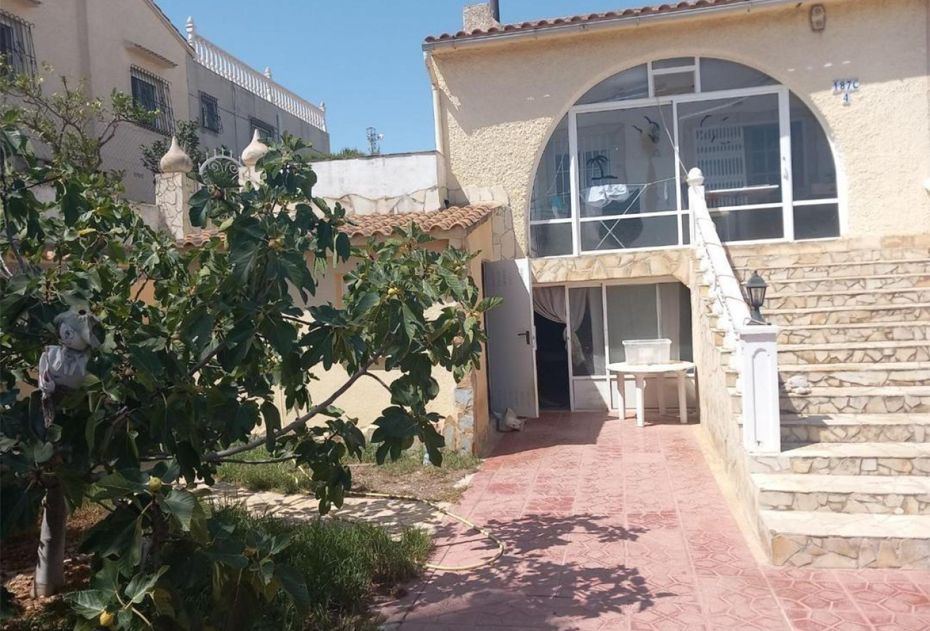 Reventa - Villa - Torrevieja - Los altos