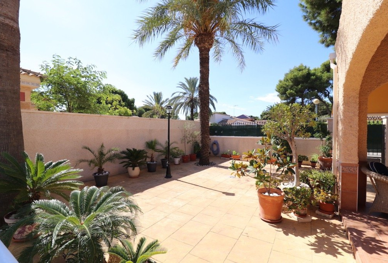 Reventa - Villa - Orihuela Costa - Punta Prima