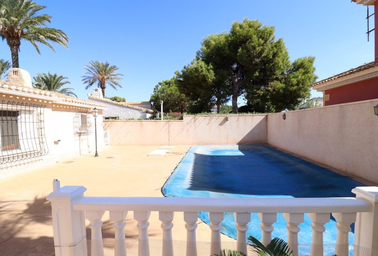 Reventa - Villa - Orihuela Costa - Punta Prima