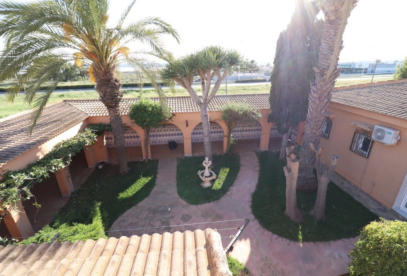 Reventa - Villa - Torrevieja - El chaparral