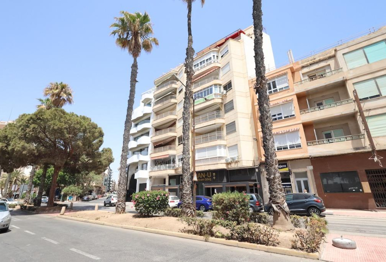 Reventa - Apartamento / piso - Torrevieja