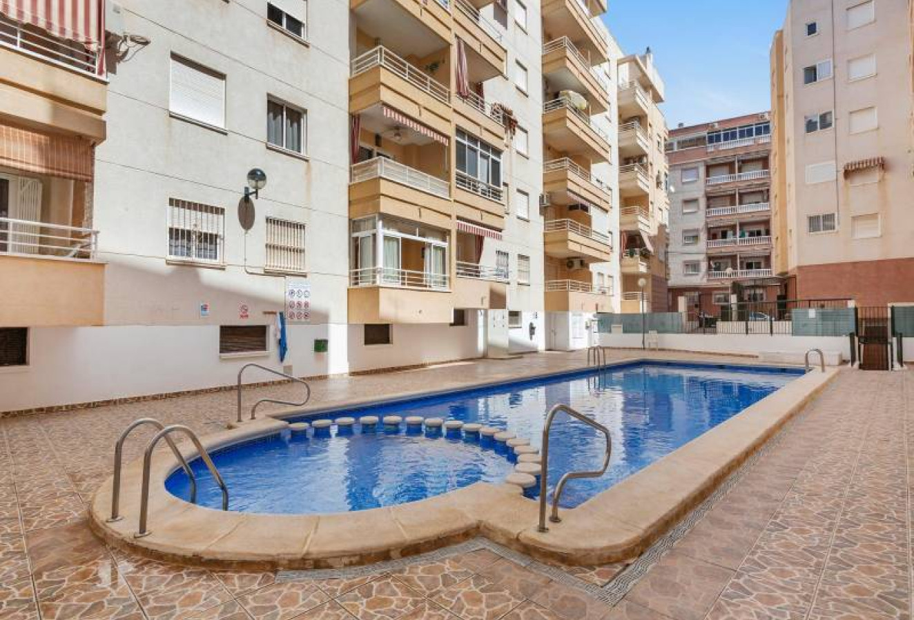 Reventa - Apartamento / piso - Torrevieja - Estacion de autobuses