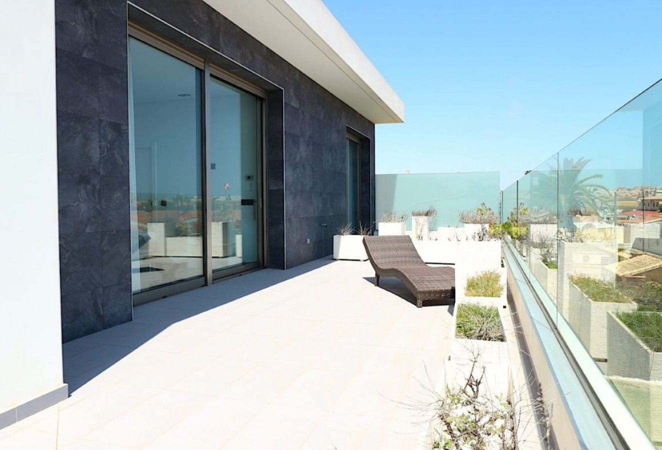 Reventa - Villa - Torrevieja - Los Angeles