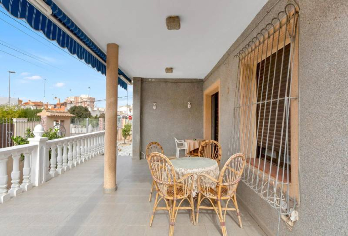 Reventa - Villa - Torrevieja - Nueva Torrevieja