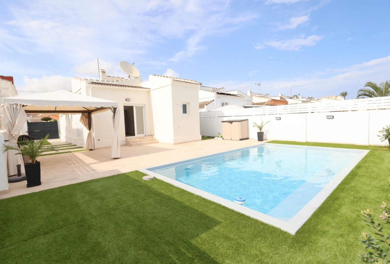 Reventa - Villa - Torrevieja - San luis