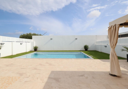 Reventa - Villa - Torrevieja - San luis