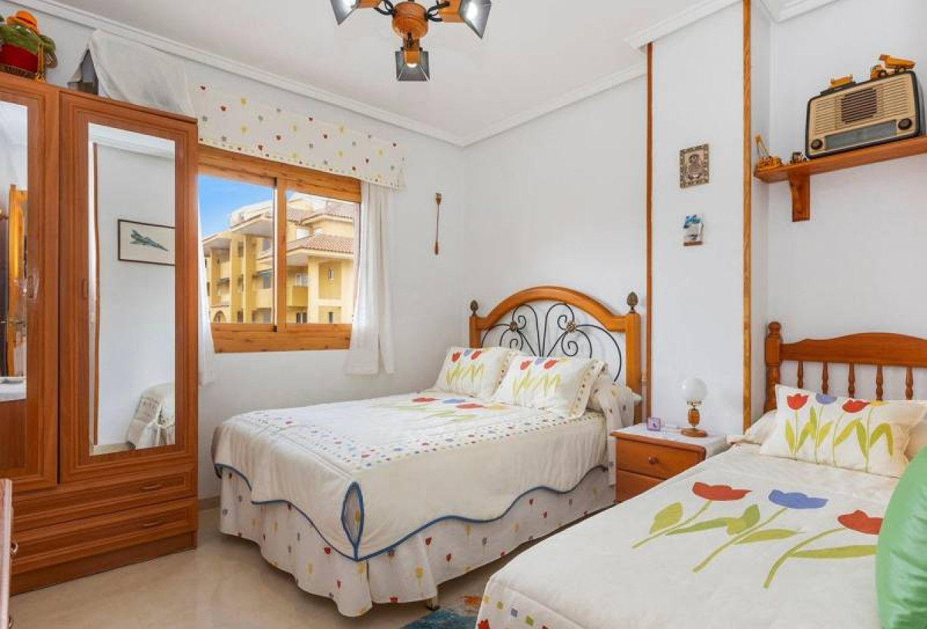 Reventa - Apartamento / piso - Torrevieja - La Mata