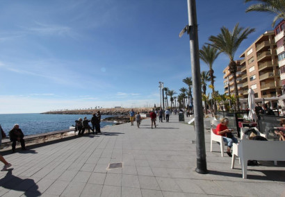 Reventa - Apartamento / piso - Torrevieja - Paseo maritimo