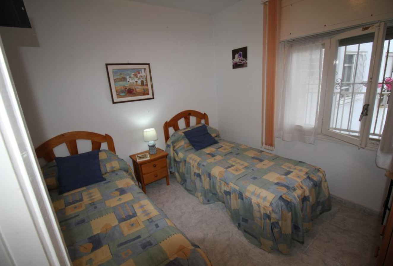 Reventa - Apartamento / piso - Torrevieja - Paseo maritimo