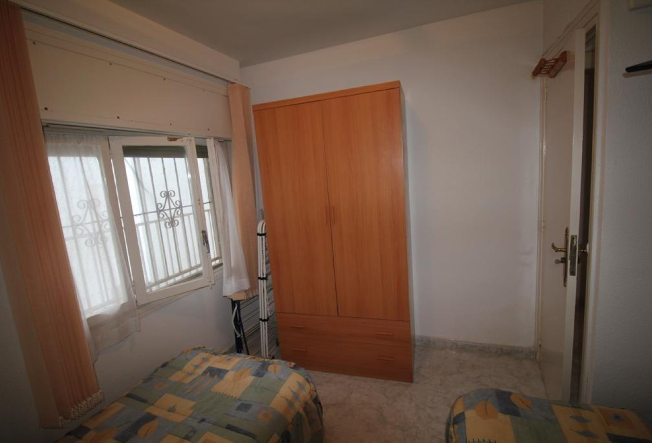 Reventa - Apartamento / piso - Torrevieja - Paseo maritimo