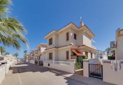 Reventa - Villa - Orihuela Costa - Los Dolses