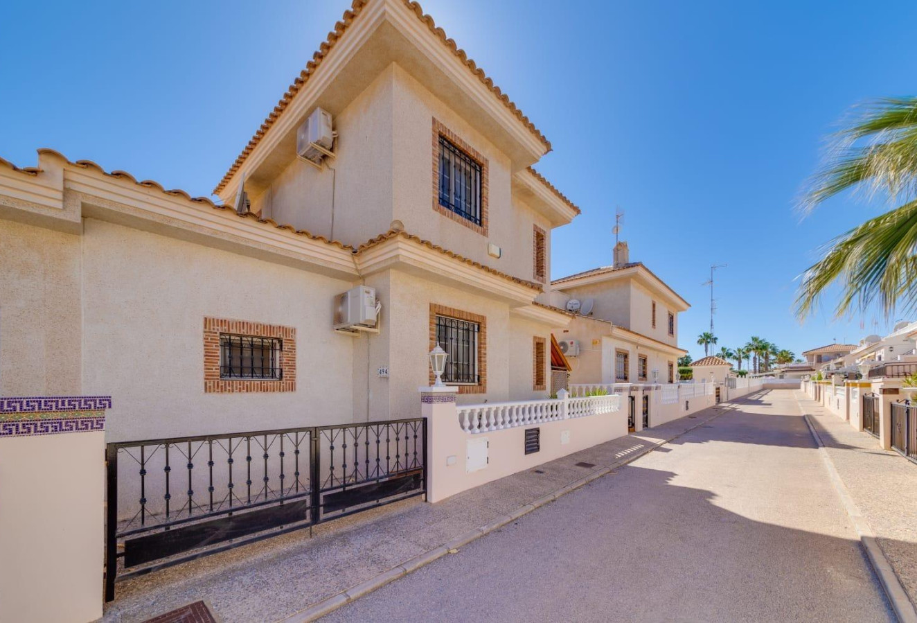 Reventa - Villa - Orihuela Costa - Los Dolses