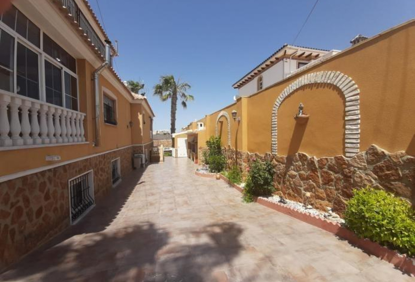 Reventa - Villa - Torrevieja - Aguas nuevas 1