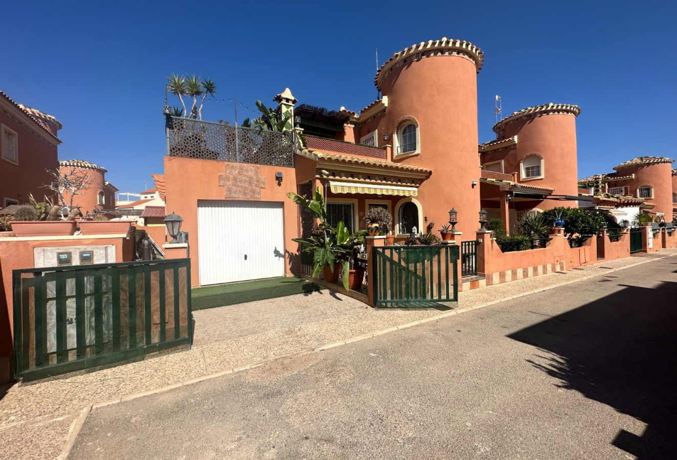 Reventa - Villa - Orihuela Costa - Playa Flamenca