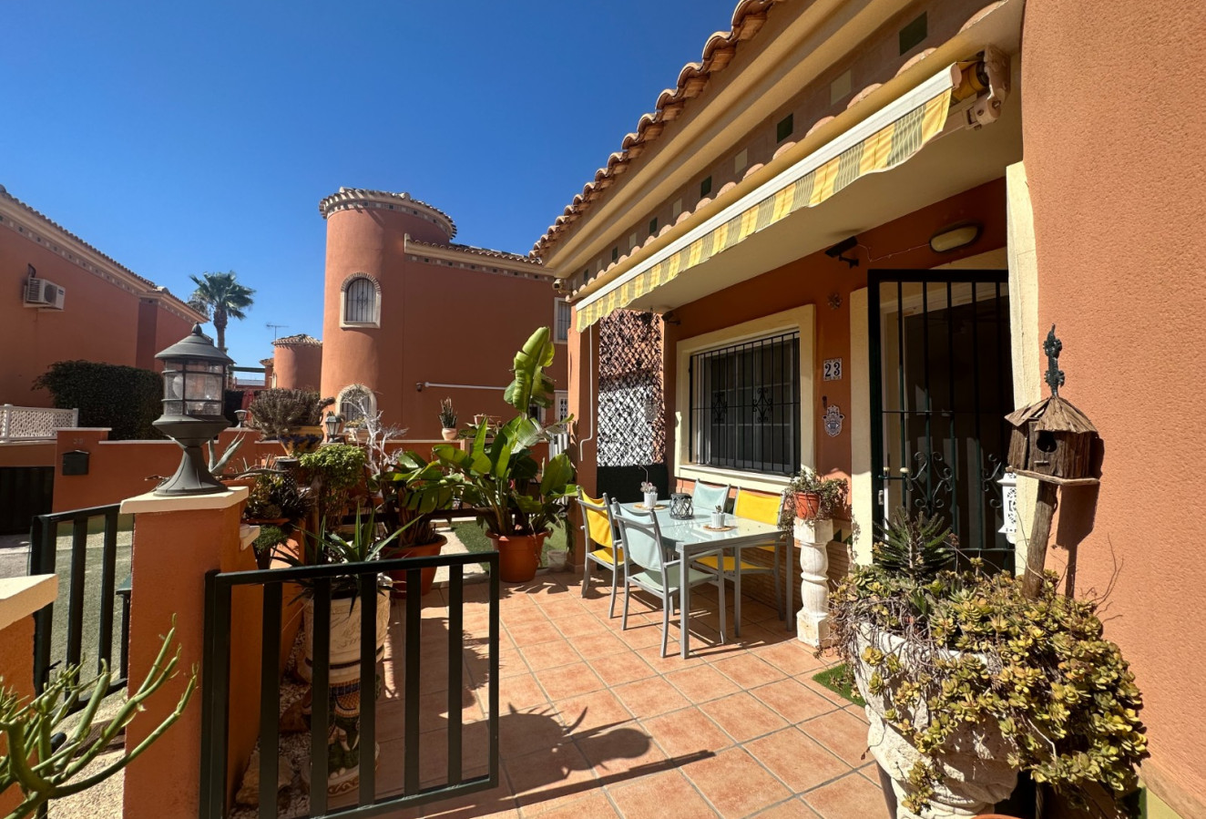 Reventa - Villa - Orihuela Costa - Playa Flamenca