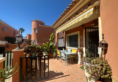 Reventa - Villa - Orihuela Costa - Playa Flamenca