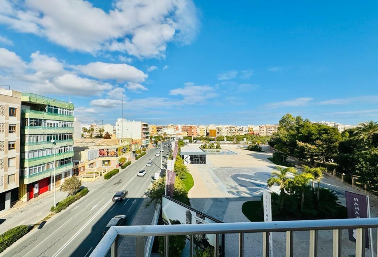 Resale - Apartment / flat - Torrevieja - torrevieja