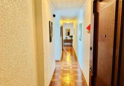 Resale - Apartment / flat - Torrevieja - torrevieja