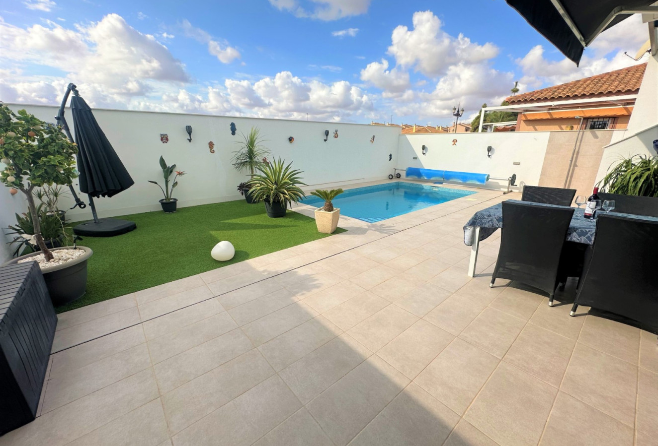 Resale - Villa - Los Alcazares - Los Alcázares