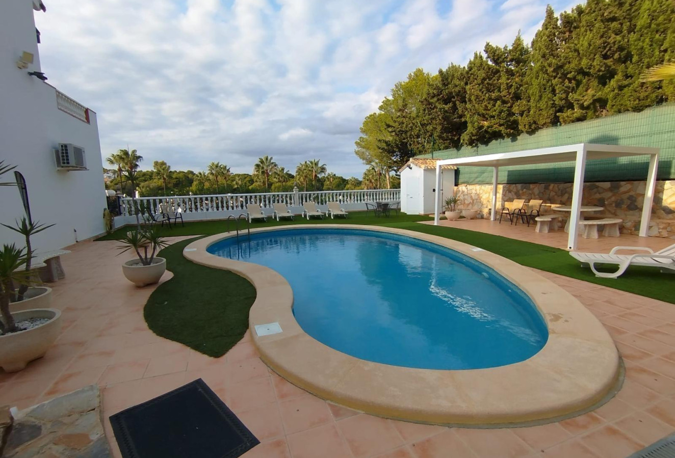 Reventa - Villa - Orihuela Costa - Las Filipinas