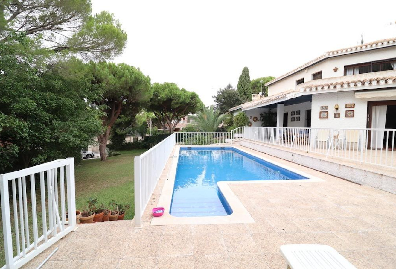 Reventa - Villa - Orihuela Costa - Campoamor