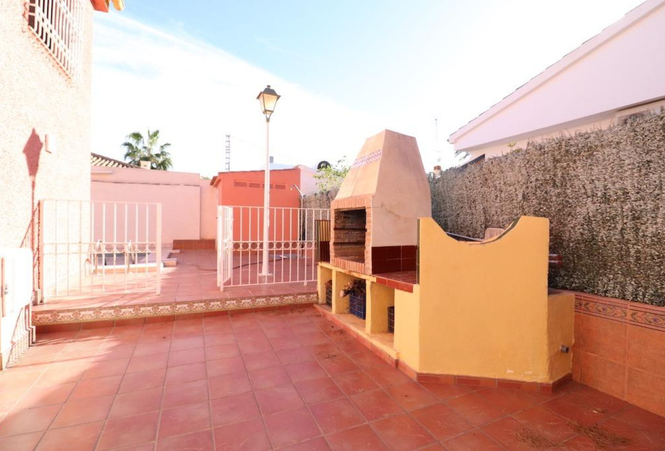 Reventa - Villa - Cabo Roig - MUY CERCA DE LA PLAYA