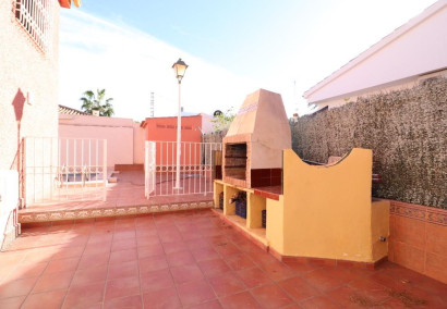 Reventa - Villa - Cabo Roig - MUY CERCA DE LA PLAYA