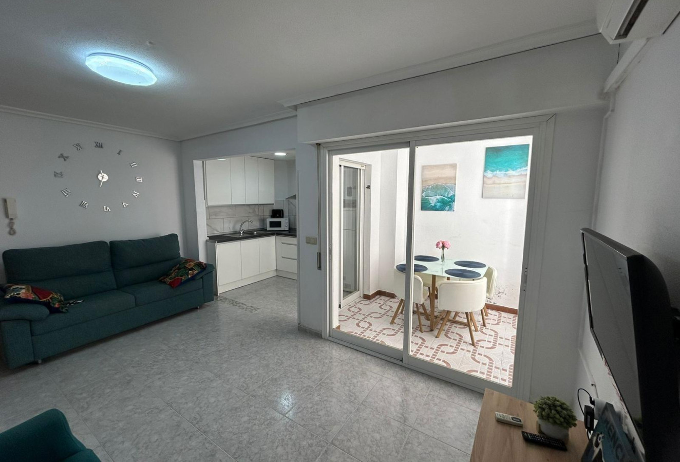 Reventa - Apartamento / piso - Torrevieja - Estacion de autobuses