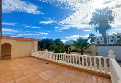 Reventa - Villa - Orihuela Costa - Las Filipinas