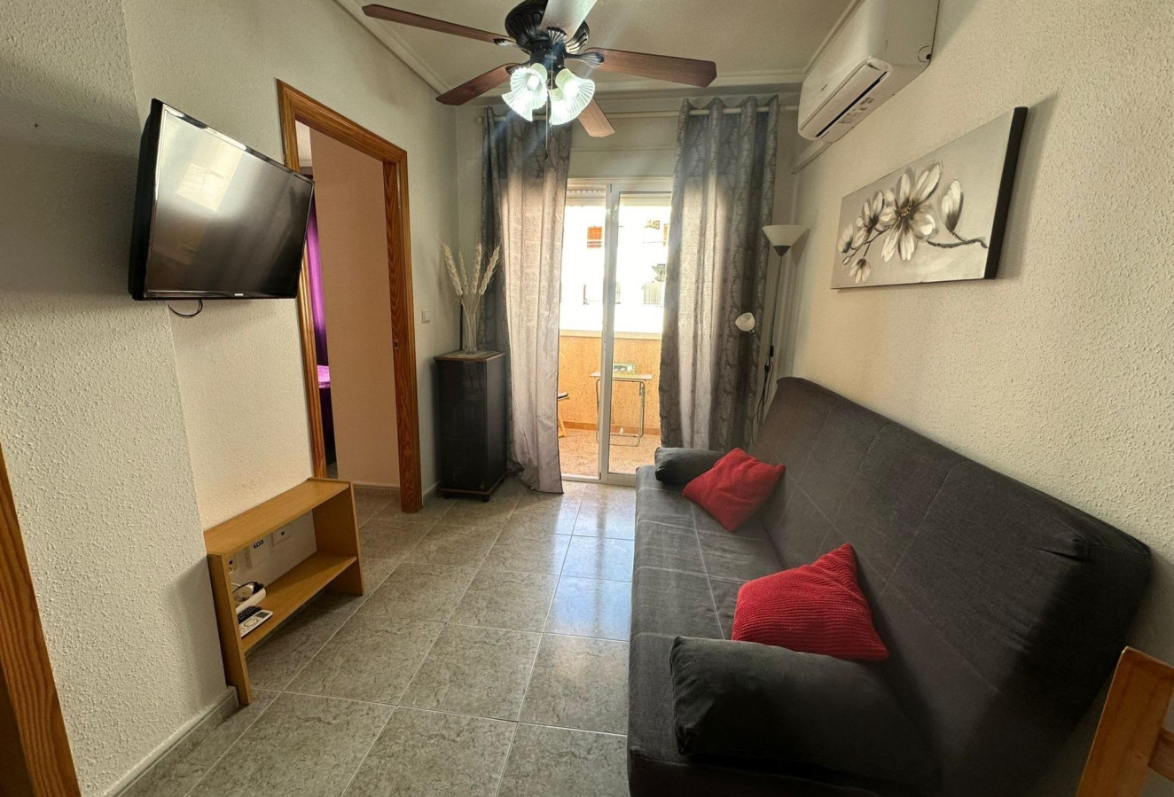 Reventa - Apartamento / piso - Torrevieja - Estacion de autobuses