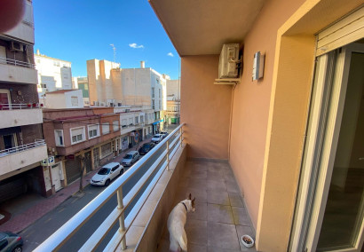 Resale - Apartment / flat - Torrevieja - torrevieja