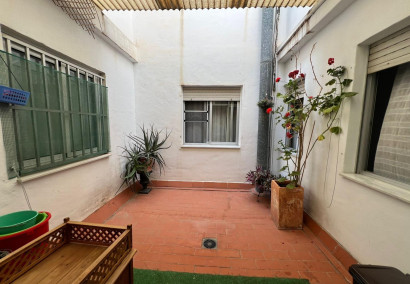 Resale - Apartment / flat - Dolores - CENTRO