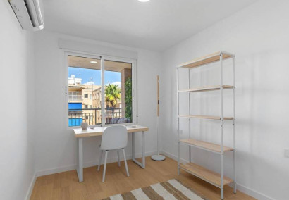 Reventa - Apartamento / piso - Torrevieja - Playa de los Naufragos