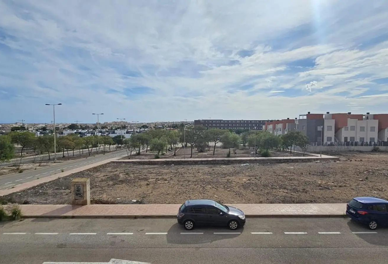 Reventa - Apartamento / piso - Torrevieja - Torrejón