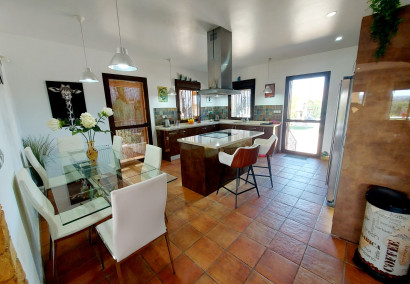 Resale - Finca - Bigastro