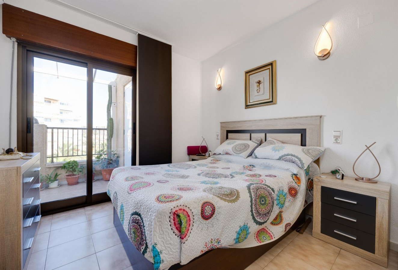 Reventa - Apartamento / piso - Torrevieja - La Mata