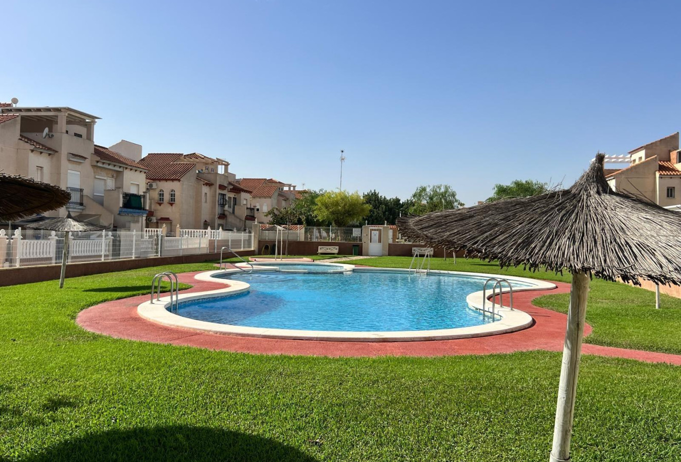 Reventa - Bungalow - Orihuela Costa - La Zenia