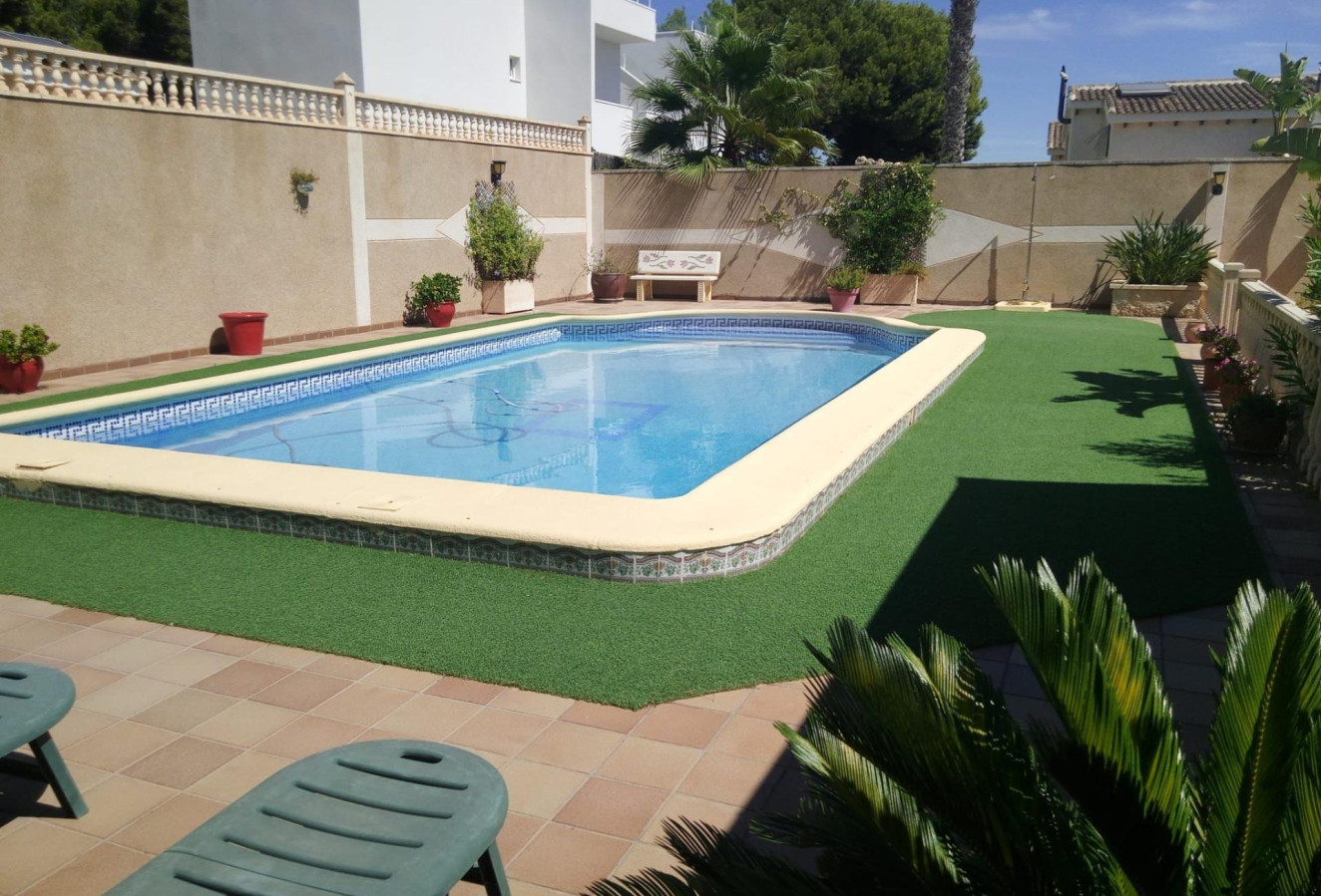 Reventa - Villa - Torrevieja - Eliseos playa