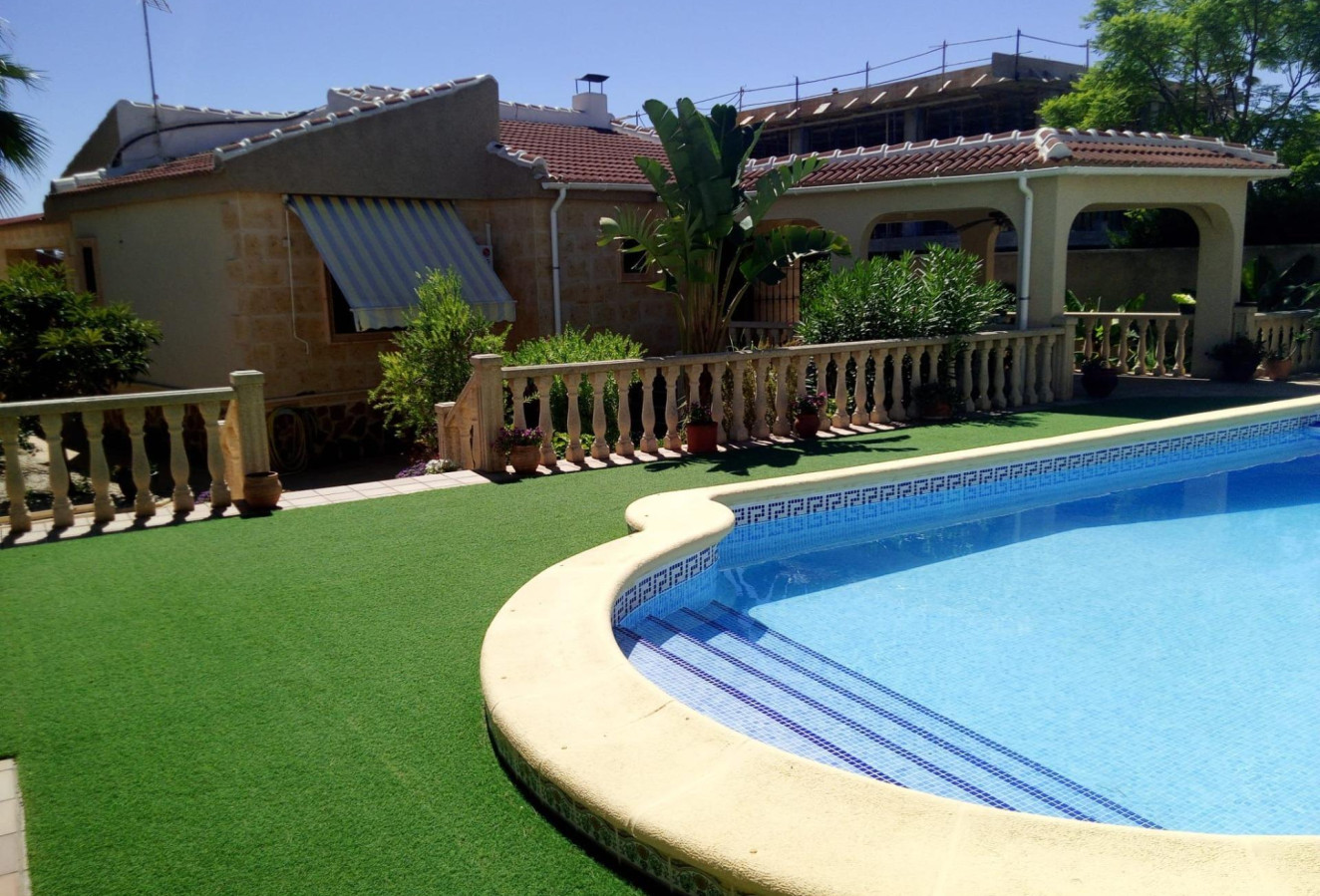 Reventa - Villa - Torrevieja - Eliseos playa