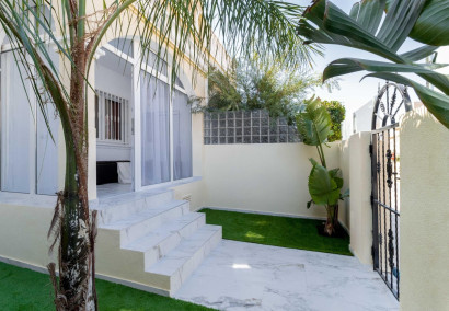 Reventa - Bungalow - Torrevieja - Aguas Nuevas