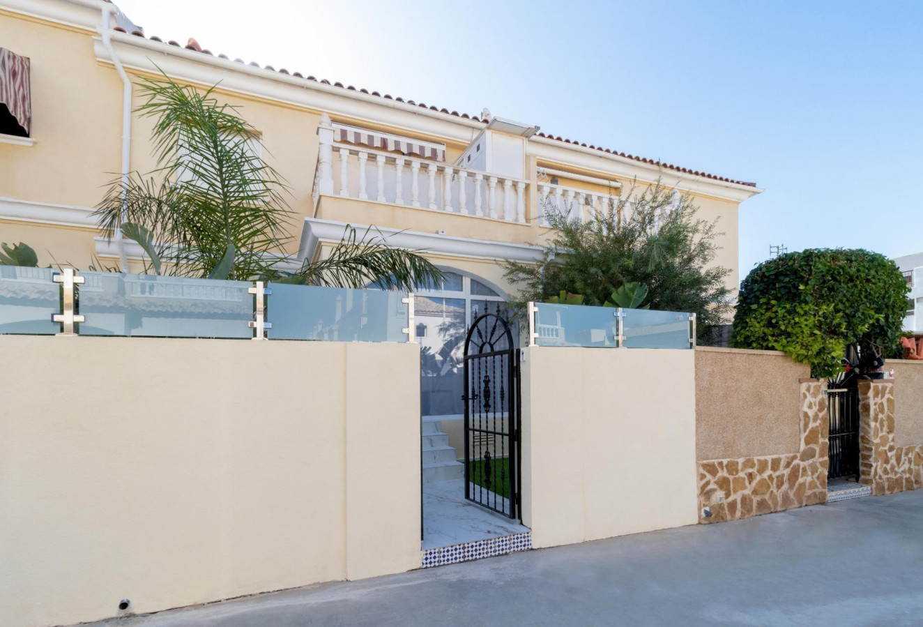 Reventa - Bungalow - Torrevieja - Aguas Nuevas